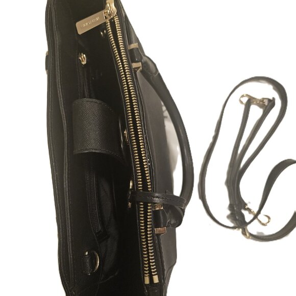 Handbag - Picture 2 of 3